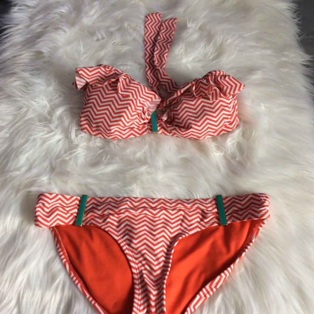 Swim suit